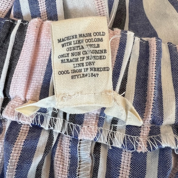 NWT Seven Sisters Striped Off-The-Shoulder Top - Picture 5 of 13